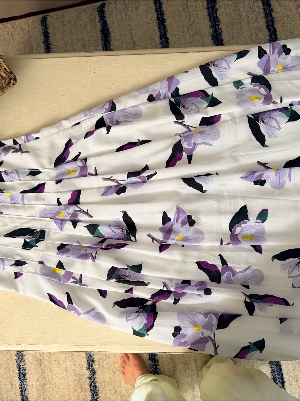 Banana republic White Floral Sundress with Purple Blossom Print sz 4p - Picture 4 of 4